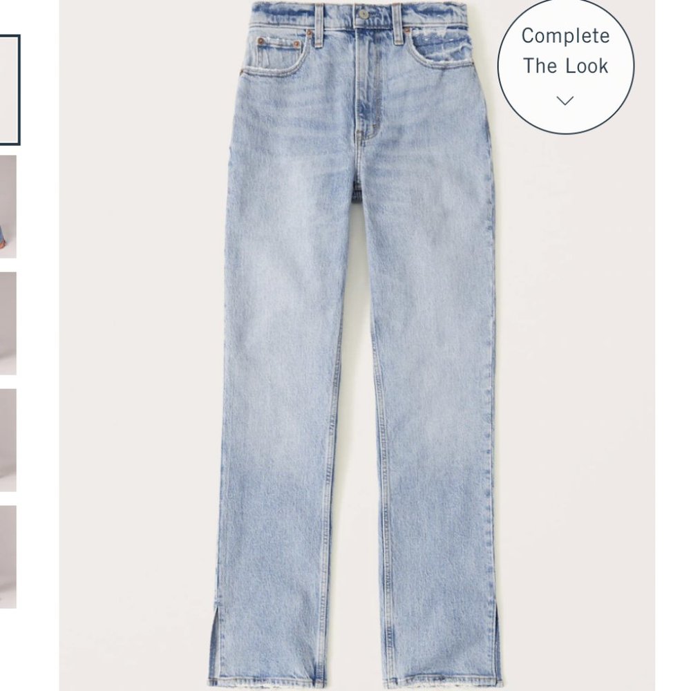 Abercrombie Curve Love Ultra High Rise 90s Straight Jean - Light Wash
